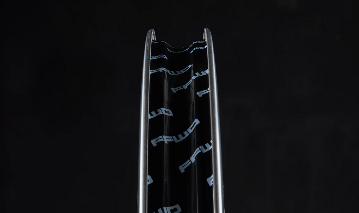 FFWD RYOT 44 Wielset Velglint