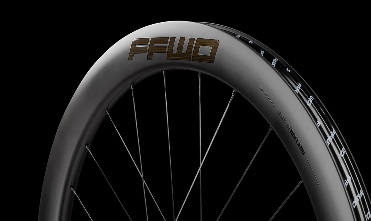 FFWD RYOT 55 Carbon Wielset - FFWD NGAGE Naaf